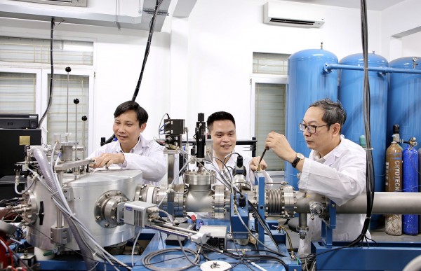 Liêm chính khoa học chính thức vào luật: Khoa học VN chuyển từ 'lượng' sang 'chất' ? Liêm chính khoa học chính thức vào luật: Khoa học VN chuyển từ 'lượng' sang 'chất' ?