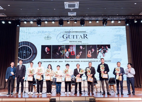 Liên hoan Guitar Quốc tế Đà Nẵng tại Đại học Duy Tân