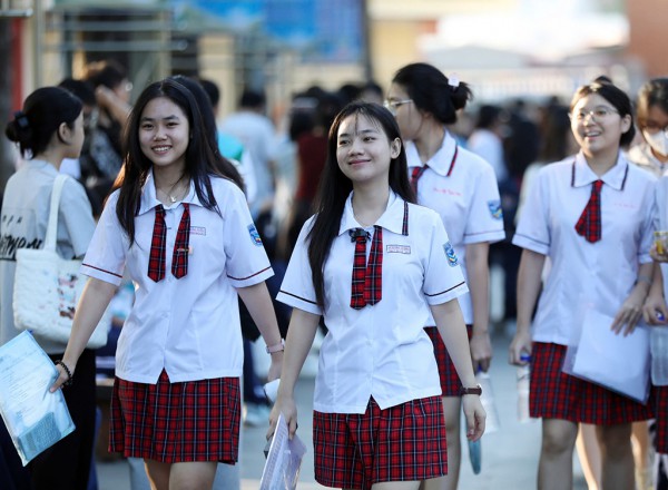 Loạt trường mở cổng nhận minh chứng xét tuyển đại học