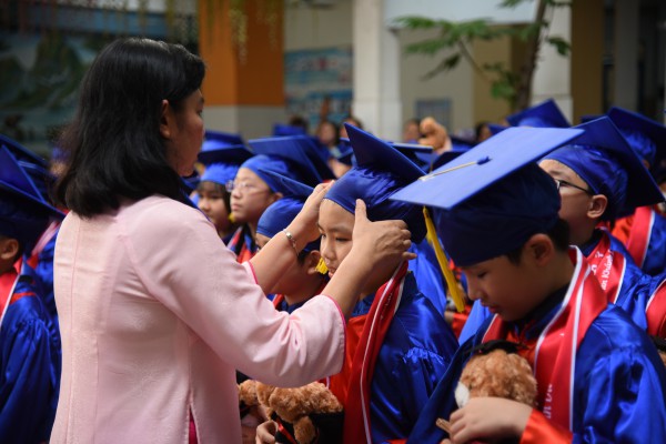 Lứa học sinh vào lớp 1 đúng đại dịch Covid-19 nay đã hoàn thành tiểu học