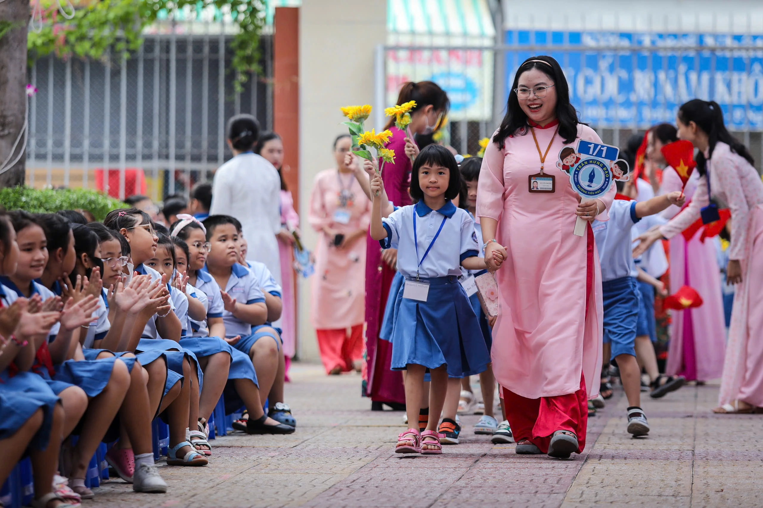 Lương giáo viên mầm non, tiểu học cả nước và TP.HCM hiện nay bao nhiêu?