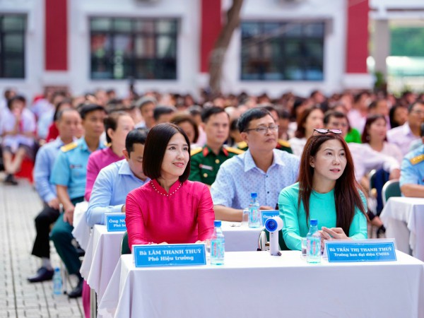 Lương nhà giáo hiện nay ra sao, có phải cao nhất trong các ngành sự nghiệp?