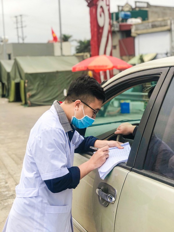 Mang theo bóng hình, ước mơ của cha bước ra thế giới