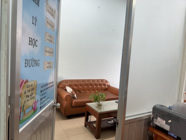 Mỗi trường học sẽ có một biên chế chuyên viên tư vấn tâm lý học đường?