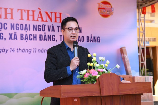 Món quà 800 triệu đồng tặng ngôi trường Thịnh Vượng