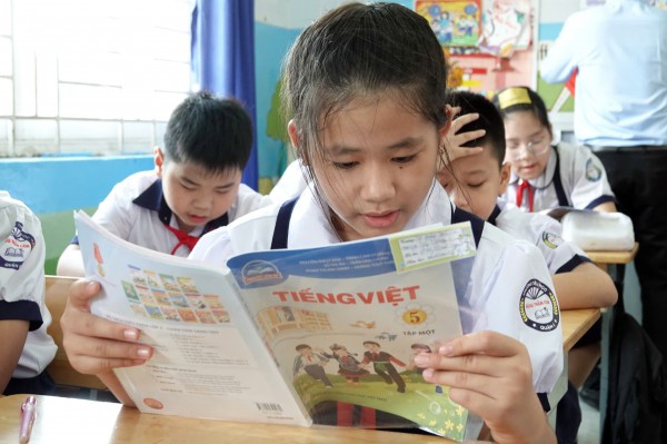 Một bộ sách giáo khoa thống nhất: Giảm tải chương trình, khuyến khích đổi mới dạy học