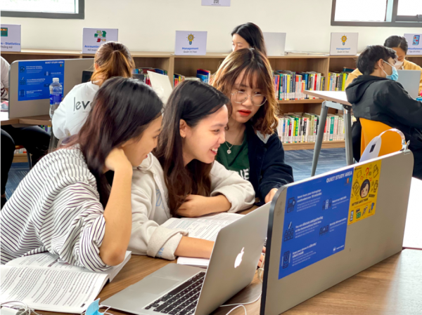 Một giảng viên đang 'gánh' bao nhiêu người học? Một giảng viên đang 'gánh' bao nhiêu người học?