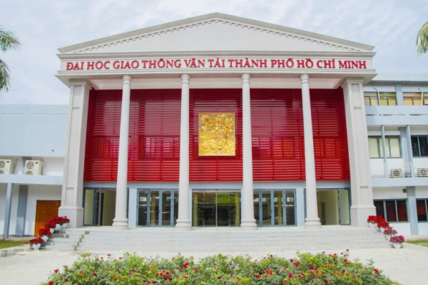 Một trường đại học tại TP.HCM giải thể 45 bộ môn