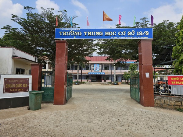 Một trường học xảy ra 2 vụ bạo lực học đường khiến học sinh nhập viện