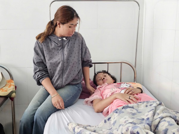 Một trường học xảy ra 2 vụ bạo lực học đường khiến học sinh nhập viện