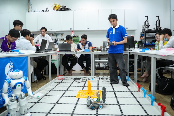 Muốn vươn lên, Việt Nam phải tái định nghĩa đại học