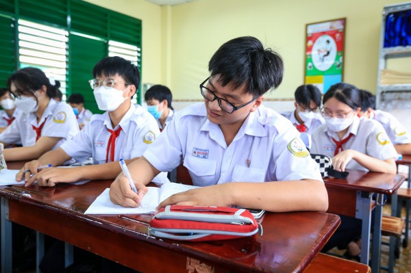 Năm học mới, TP.HCM tăng hơn 35.000 học sinh, tuyển gần 5.000 giáo viên