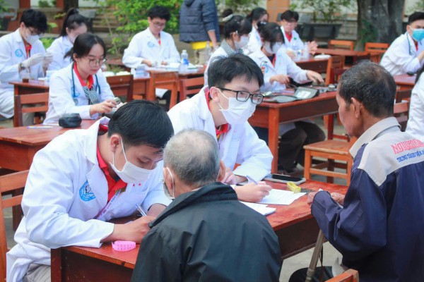 Nam sinh Trường ĐH Y dược TP.HCM mách chiến thuật trước ngày thi sau cùng Nam sinh Trường ĐH Y dược TP.HCM mách chiến thuật trước ngày thi sau cùng