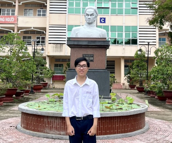 Nam sinh thủ khoa kép kỳ thi tốt nghiệp THPT: 