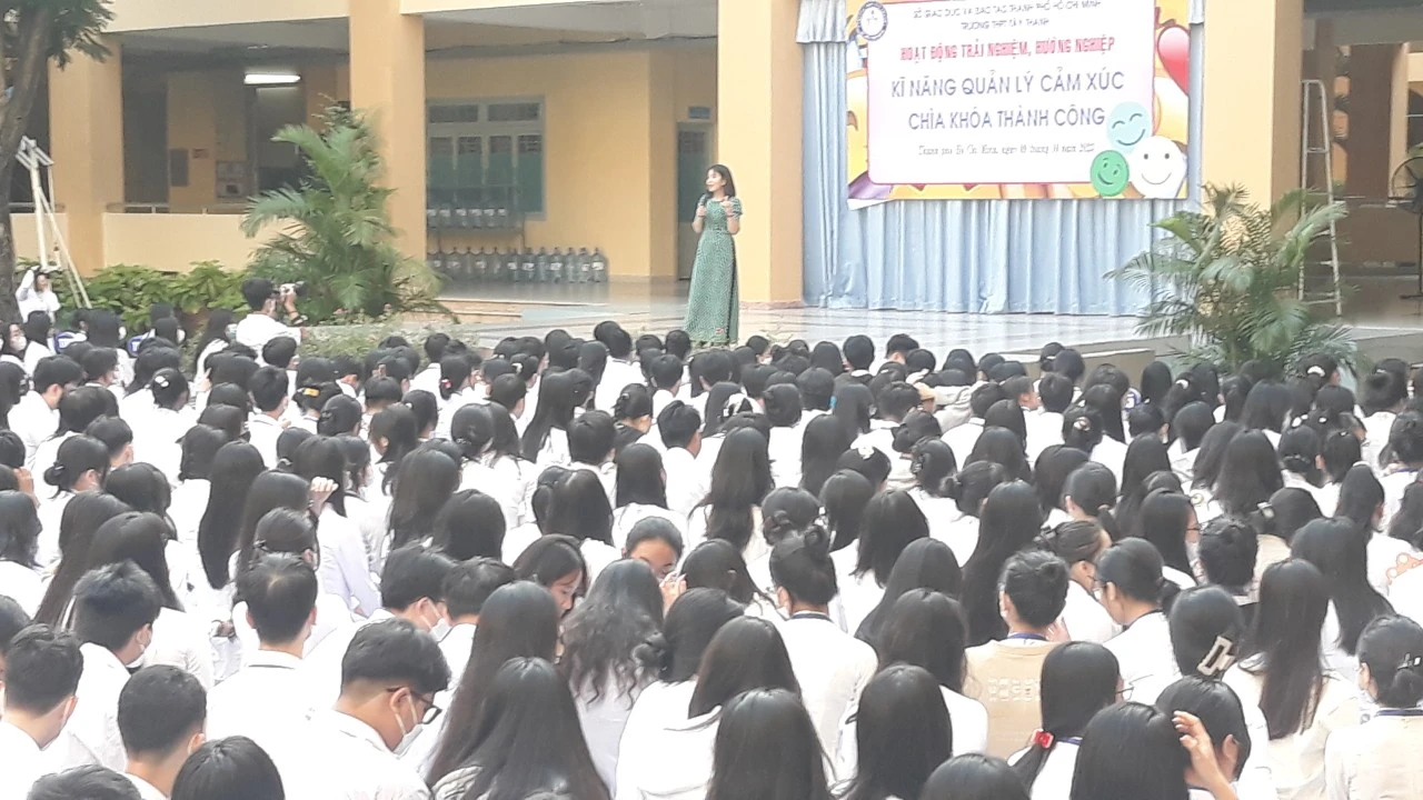 Ngăn bạo lực học đường bằng cách dạy học sinh biết kiềm chế cảm xúc tiêu cực