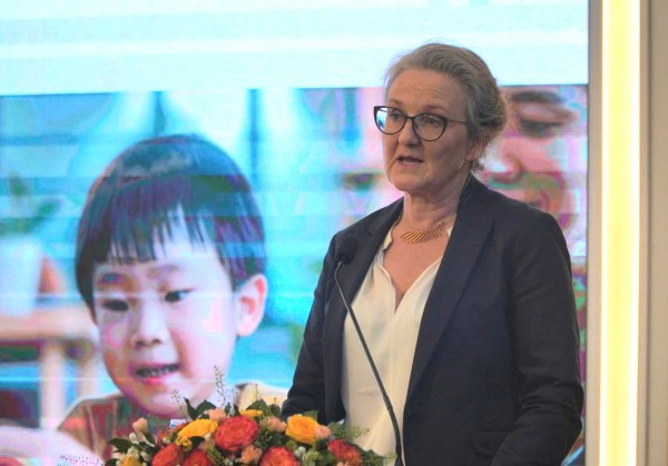 Ngân hàng Thế giới đề xuất thời gian nghỉ thai sản 12 tháng, vì trẻ mầm non Ngân hàng Thế giới đề xuất thời gian nghỉ thai sản 12 tháng, vì trẻ mầm non