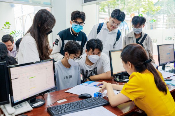 Ngành học nào dễ trúng tuyển bằng điểm thi tốt nghiệp THPT?