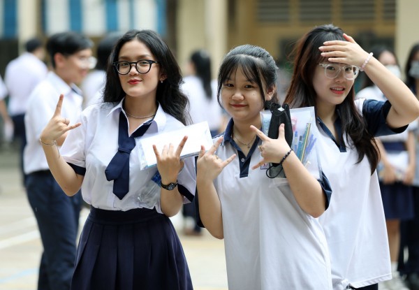 Ngày đầu thi tốt nghiệp THPT:  Sáng lọt đề văn,   chiều 