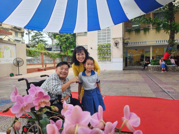 Ngày tổng kết năm học, câu chuyện xúc động ở sân trường Ngày tổng kết năm học, câu chuyện xúc động ở sân trường