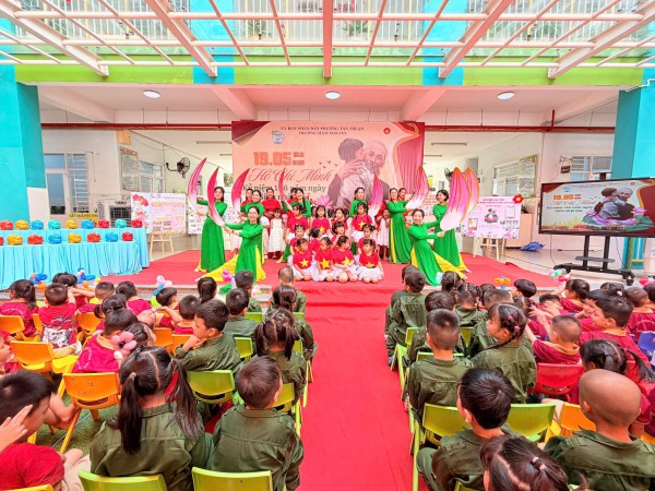 Ngôi trường mang tên ngày sinh Bác Hồ làm điều ý nghĩa Ngôi trường mang tên ngày sinh Bác Hồ làm điều ý nghĩa