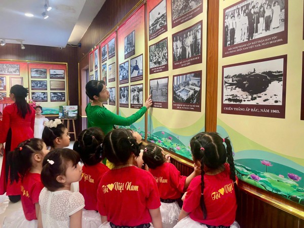 Ngôi trường mang tên ngày sinh Bác Hồ làm điều ý nghĩa Ngôi trường mang tên ngày sinh Bác Hồ làm điều ý nghĩa