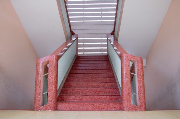 Ngôi trường xinh đẹp miền Tây và mối lương duyên 7 năm Ngôi trường xinh đẹp miền Tây và mối lương duyên 7 năm