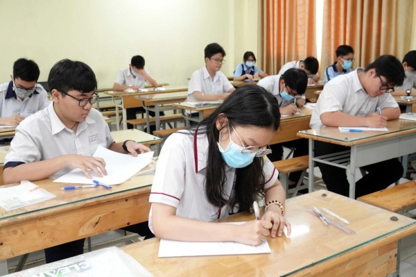 Ngừng tuyển sinh lớp 10 không chuyên ở Trường THPT chuyên Lê Hồng Phong, Trần Đại Nghĩa
