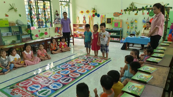 Nguyên tắc giúp trẻ mầm non học tiếng Anh mà không áp lực 