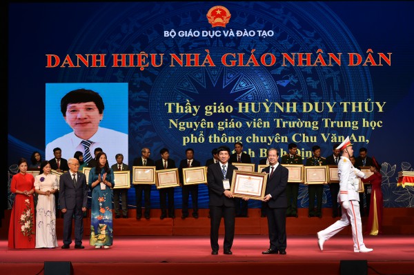 Nhà giáo nhân dân đầu tiên của Bình Định: Người thầy giản dị, giàu lòng nhân ái