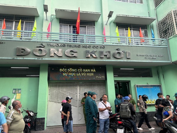 Nhà trường thu hồi thư ngỏ yêu cầu học sinh xem phim 