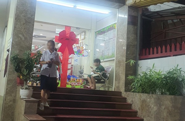 Nhiều học sinh thèm bữa cơm gia đình Nhiều học sinh thèm bữa cơm gia đình