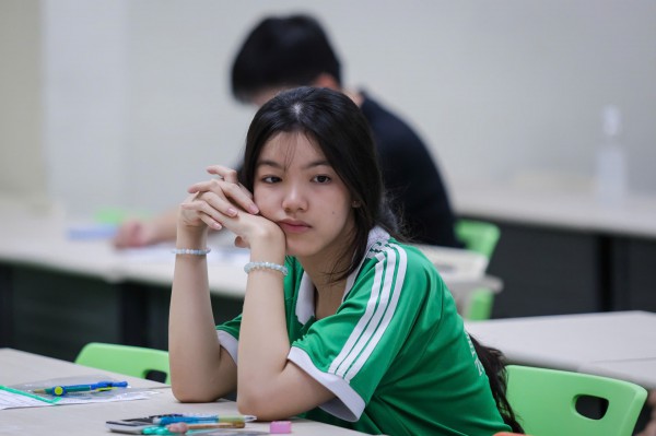 Nhiều thí sinh sốc với độ khó môn toán đề thi đánh giá năng lực đợt 2
