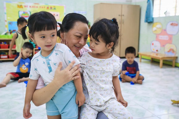 Nhọc nhằn như giáo viên mầm non lớn tuổi: Mong lắm nghỉ hưu tuổi 55 Nhọc nhằn như giáo viên mầm non lớn tuổi: Mong lắm nghỉ hưu tuổi 55