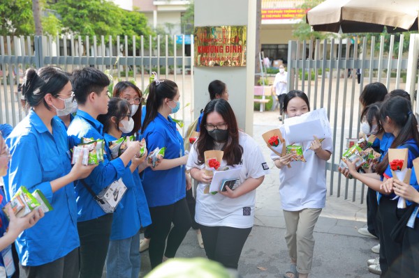 Những hình ảnh ấn tượng về kỳ thi tốt nghiệp THPT 2023 tại Hà Nội