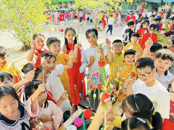 Những 'nhiệm vụ ngày tết' dễ thương cô giáo giao học sinh