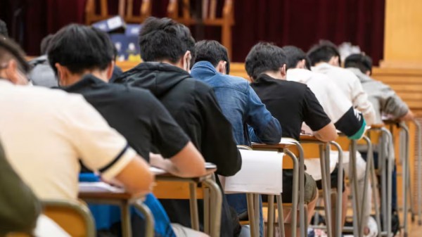 Những nỗ lực cấm dạy thêm bất thành ở châu Á Những nỗ lực cấm dạy thêm bất thành ở châu Á