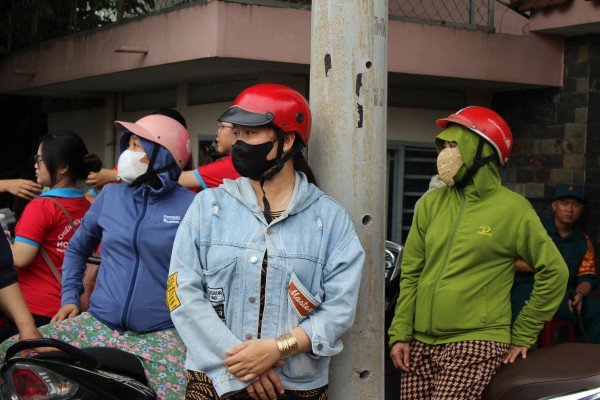 Những phụ huynh TP.HCM 'vừa thi xong lớp 10'