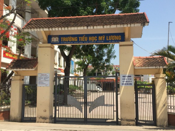 Nữ sinh lớp 5 ở Hà Nội 