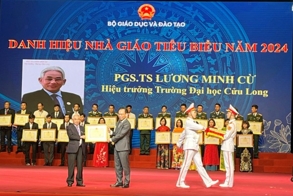 PGS-TS Lương Minh Cừ, vị ‘thuyền trưởng’ đa tài