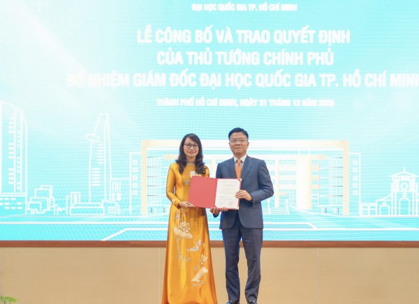 Phó thủ tướng Chính phủ trao quyết định bổ nhiệm Giám đốc ĐH Quốc gia TP.HCM Phó thủ tướng Chính phủ trao quyết định bổ nhiệm Giám đốc ĐH Quốc gia TP.HCM