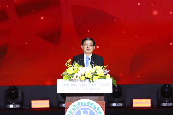 Phó thủ tướng kỳ vọng Trường ĐH Luật TP.HCM vươn tầm khu vực, quốc tế Phó thủ tướng kỳ vọng Trường ĐH Luật TP.HCM vươn tầm khu vực, quốc tế