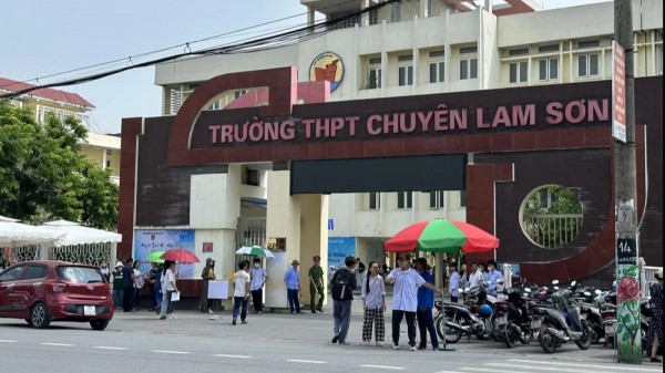 Phúc khảo bài thi vào trường chuyên Lam Sơn: Từ 1 điểm lên 9 điểm