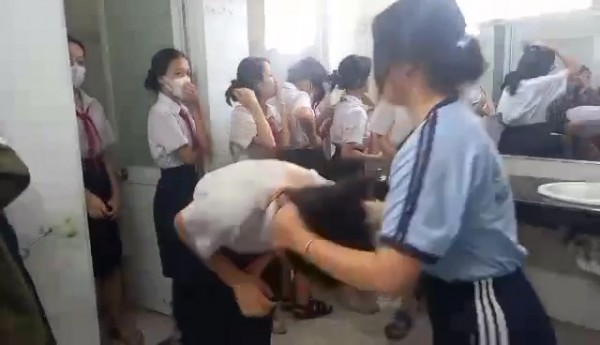 Phương án khẩn cấp giảm bạo lực học đường