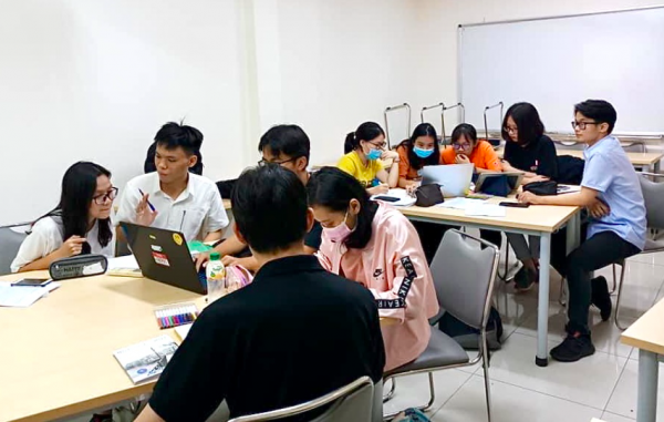 Quá lạm dụng IELTS sẽ làm sai lệch bản chất của việc học ngoại ngữ