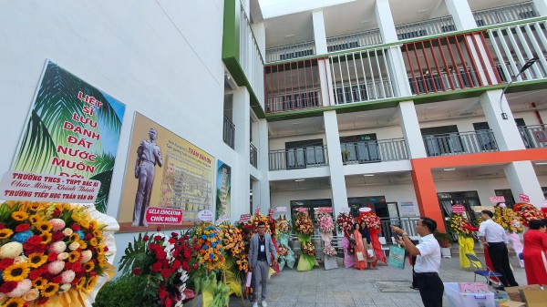 Quận 11, TP.HCM khánh thành trường tiểu học đầu tư hơn 40 tỉ đồng Quận 11, TP.HCM khánh thành trường tiểu học đầu tư hơn 40 tỉ đồng