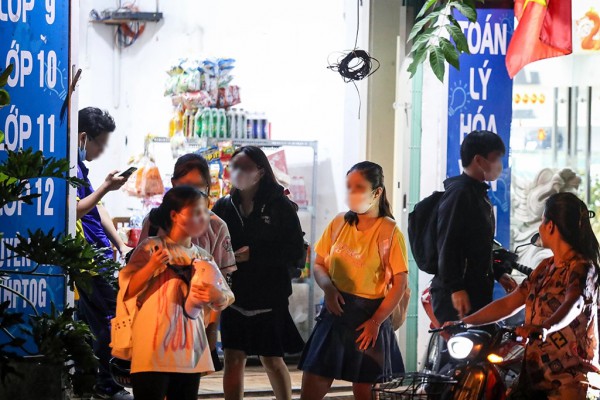 Quan điểm trái chiều về dạy thêm học thêm, Sở GD-ĐT TP.HCM lấy ý kiến Quan điểm trái chiều về dạy thêm học thêm, Sở GD-ĐT TP.HCM lấy ý kiến