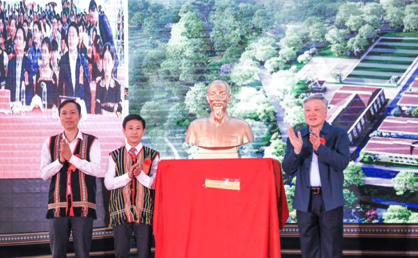 Quảng Ngãi khởi công 4 trường phổ thông nội trú 600 tỉ đồng tại xã biên giới Quảng Ngãi khởi công 4 trường phổ thông nội trú 600 tỉ đồng tại xã biên giới