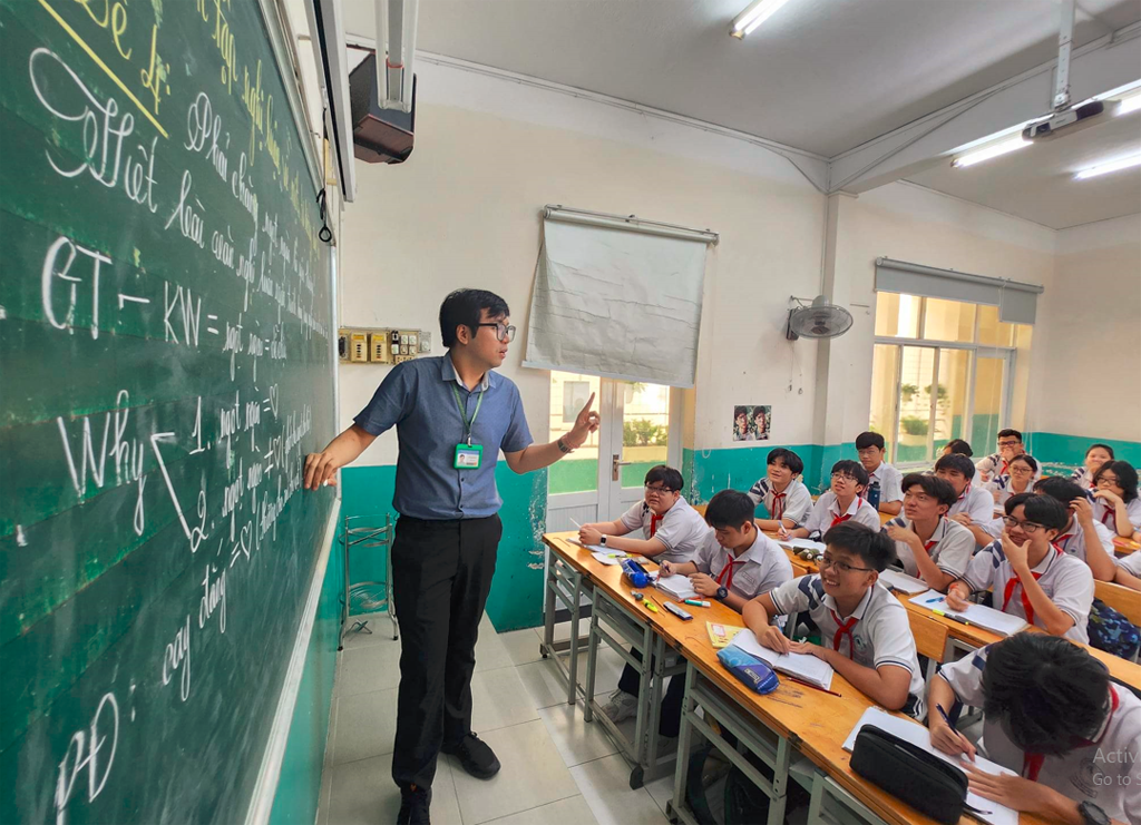 Quay cuồng với toán, văn, Anh để thi vào lớp 10