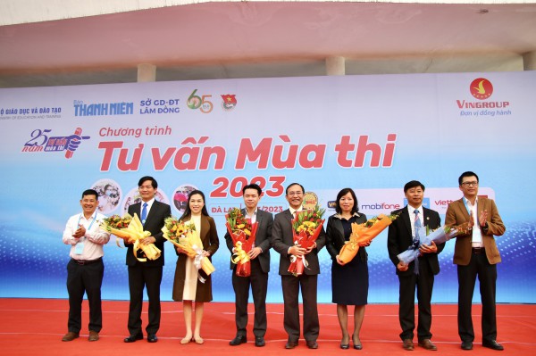 Rộn ràng Tư vấn mùa thi năm 2023 tại thành phố ngàn hoa