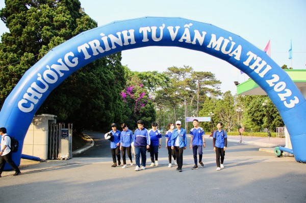 Sẵn sàng cho chương trình Tư vấn mùa thi ở Đà Lạt